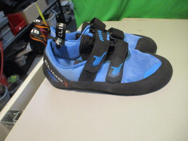 Load image into Gallery viewer, Used Climb X Rave Strap Size 8.5 Climbing Shoes
