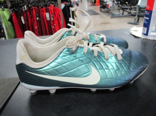 Used Nike Tiempo Legend 7 Pro Size Youth 3 Soccer Cleats