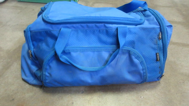 Load image into Gallery viewer, Used Easton Duffle Bag
