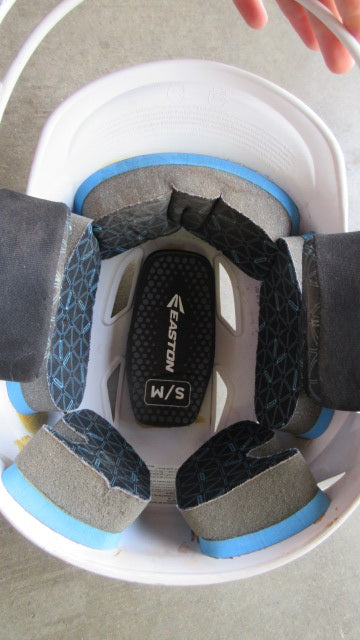 Load image into Gallery viewer, Used Easton Ghost Softball Batting Helmet - Size S/M 6 - 6 7/8"
