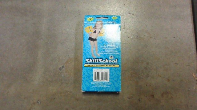 Load image into Gallery viewer, Skill School Arm Floaties
