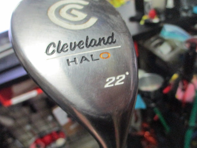 Load image into Gallery viewer, Used Clevland HALO 22 Deg RH 3 HYBRID
