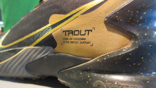 Load image into Gallery viewer, Used Nike Air Zoom Trout Mens 6.5 Turf Cleats
