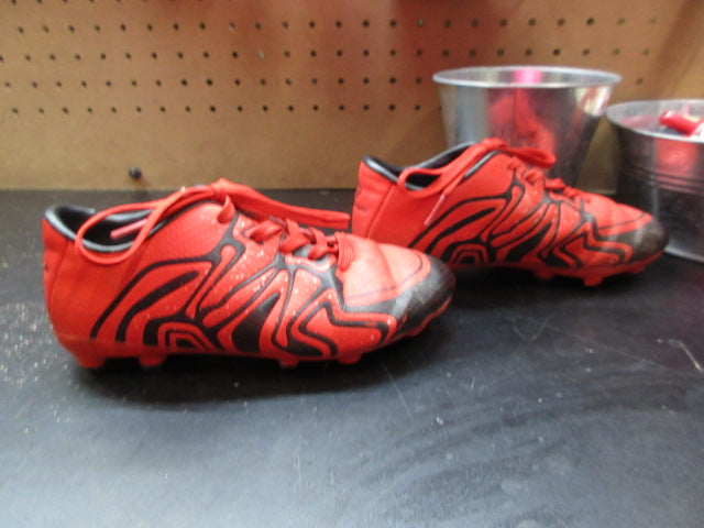 Load image into Gallery viewer, Used Dream Pairs Soccer Cleats - Size Youth 13
