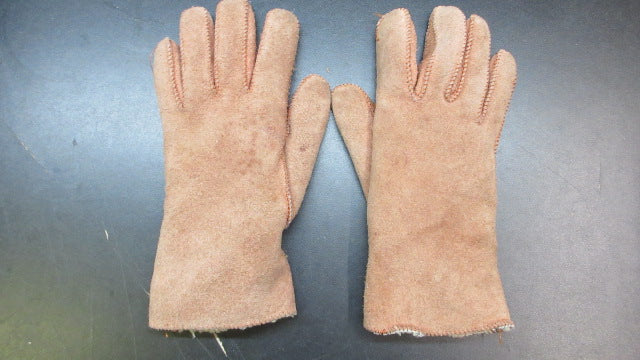 Load image into Gallery viewer, Used Womens Winter Gloves
