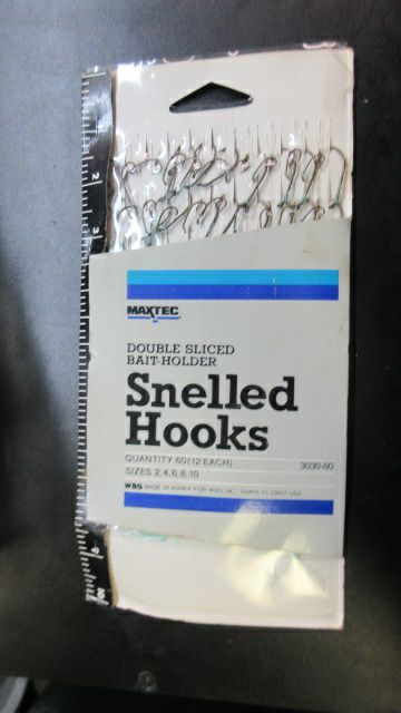 Used Maxtec Double Sliced Bait-Holder Snelled Hooks - Assorted Sizes