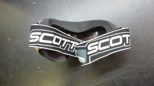 Load image into Gallery viewer, Used Scott Snow Goggles
