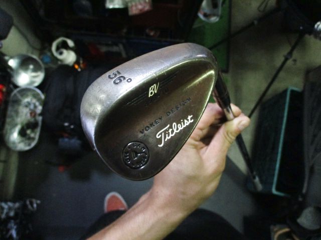 Load image into Gallery viewer, Used Titleist B Vokey 256.10 Oil Can 3320 Right Hand 56º Sand Wedge

