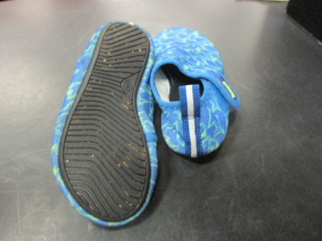 Load image into Gallery viewer, Used Racqua Kids 28/29 Water Shoes

