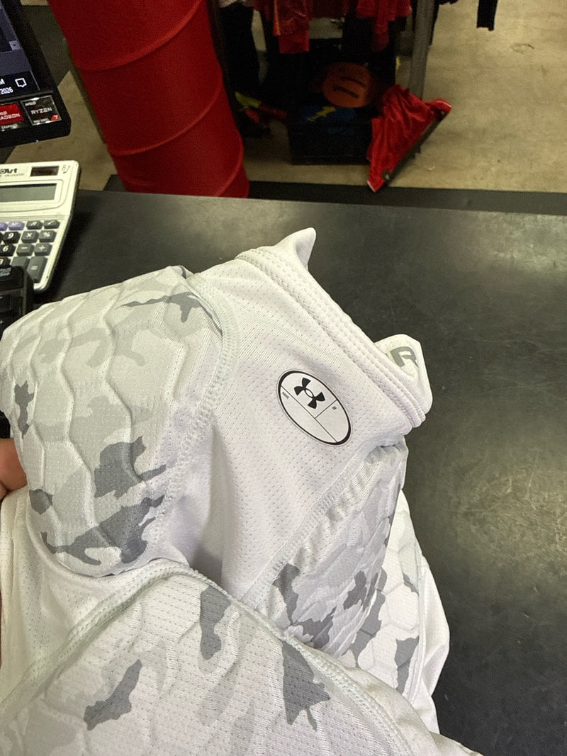 Load image into Gallery viewer, Used Under Amour Hex Grid Football Undershirt Size Youth Large
