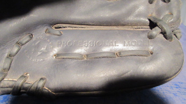 Load image into Gallery viewer, Used Mizuno MVP Prime 11.75&quot; Glove - RHT - small wear
