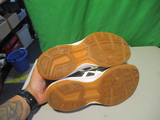 Used Asics Upcourt Size 8.5 Volleyball Shoes