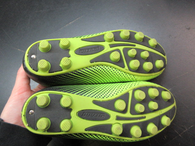 Load image into Gallery viewer, Used Vizari Stealth FG Soccer Cleats - Youth 2
