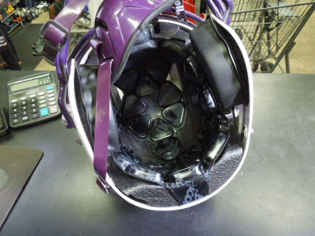 Load image into Gallery viewer, Used Schutt F7 Air  Elite Youth Helmet Size Medium Last Cert 2026 Jaw Pads BC
