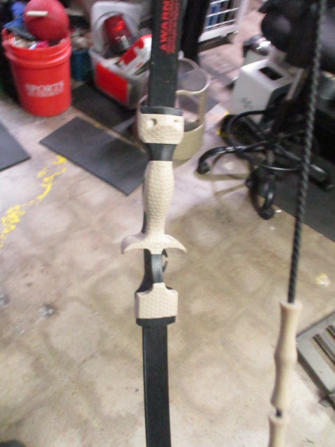 Load image into Gallery viewer, Used Quicksilver Mossy Oak Kids ARCHERY BOW
