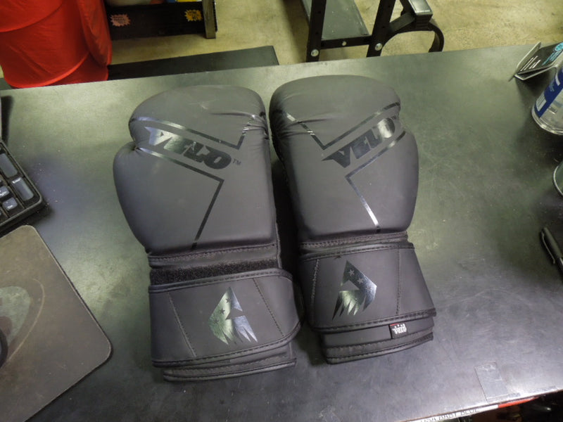 Load image into Gallery viewer, Used Velo 16 oz Boxing Gloves
