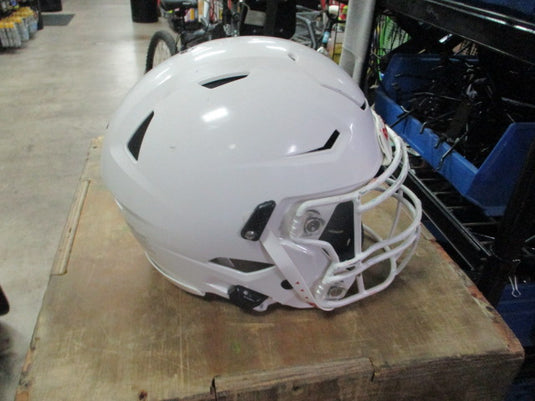 Used 2024  Riddell Speedflex dult XL White football helmet