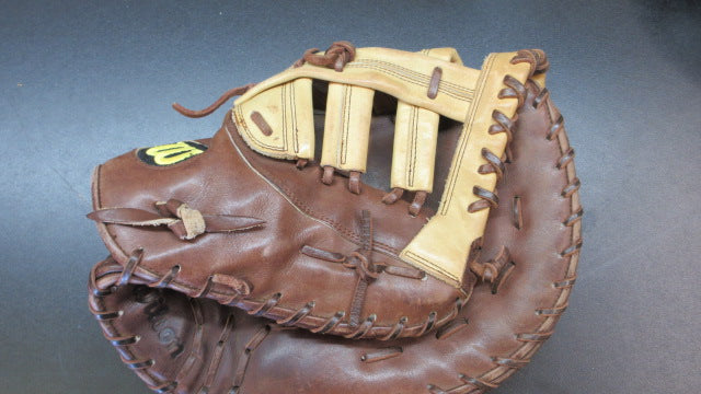 Load image into Gallery viewer, Used Wilson A2000 12" Single Post Web First Baseman's Mitt - RHT
