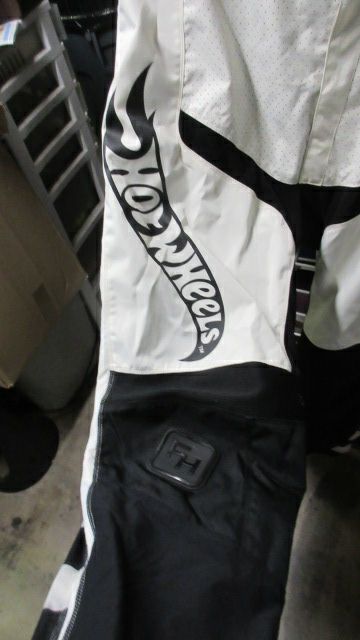 Load image into Gallery viewer, Used GrindHouse Hot Wheels Fasthouse Motorcross Pants Adult Size 44
