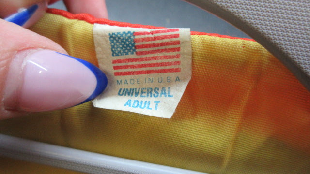 Load image into Gallery viewer, Used Stearns Universal Life Jacket - Size Adult
