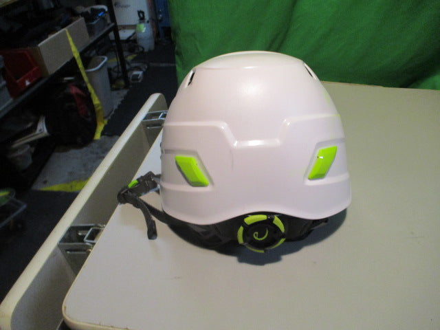 Load image into Gallery viewer, Used Edelrid Zodiac Size 54-62CM Climbing Helmet
