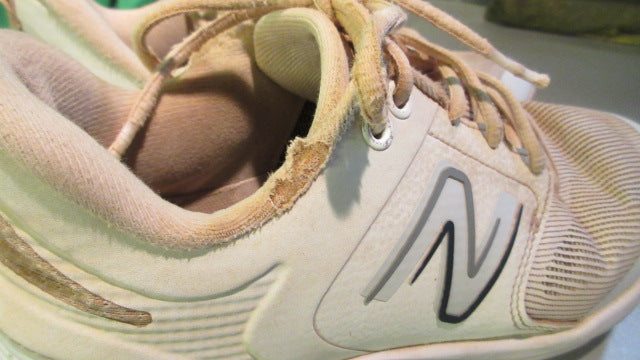 Load image into Gallery viewer, Used New Balance Fresh Foam X 3000 V6 Adult Metal Baseball Cleats
