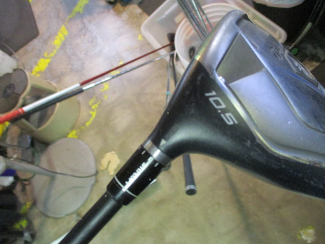 Load image into Gallery viewer, Used TaylorMade Jet Speed 10.5 Deg Lefty Driver Regular Flex
