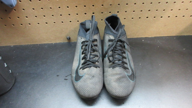 Load image into Gallery viewer, Used Nike Mercurial Superfly 10 Academy Soccer Cleats - Size Youth 4
