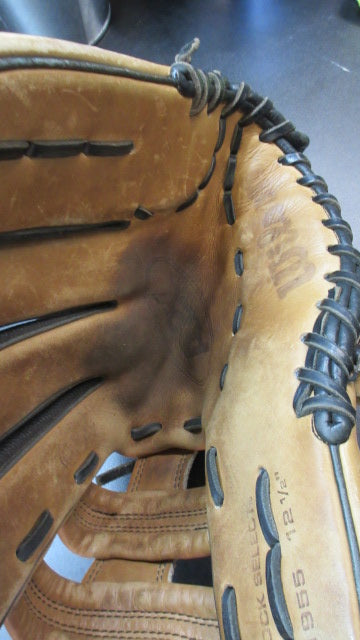 Load image into Gallery viewer, Used Wilson A2000 Pro Stock 1955 12.5" Glove - RHT
