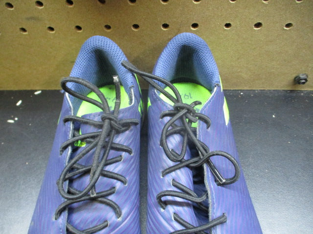 Load image into Gallery viewer, Used Adidas Chaussures Nemeziz Messi Indoor Soccer Cleats - Size 4
