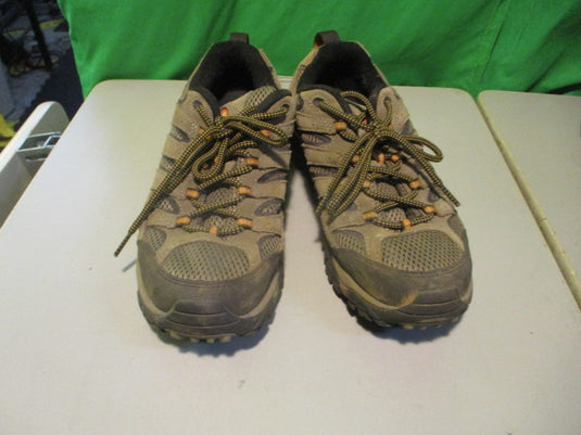 Used Merrell Size 8 hiking Shoes