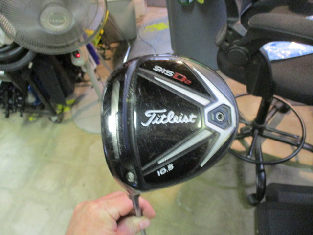 Load image into Gallery viewer, Used Titleist 915 D2 10.5 Deg Lefty Driver Reg Flex
