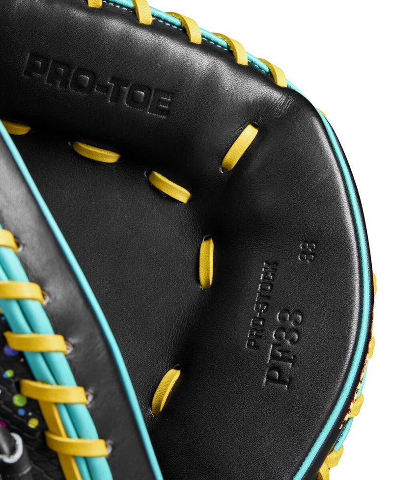 Load image into Gallery viewer, New Wilson A2000 PF33SS 33&quot; Catcher&#39;s Mitt
