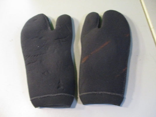 Used Cold Water Neoprene Gloves Size Large