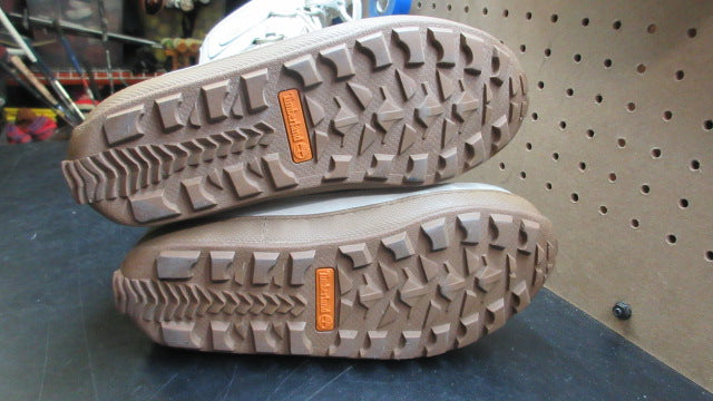 Load image into Gallery viewer, Used Timberland Mukluk Winter Boots - Size 8
