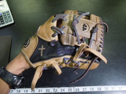Used 44PRO Signiture Series Custom JP11 11.5" RHT Infield Glove