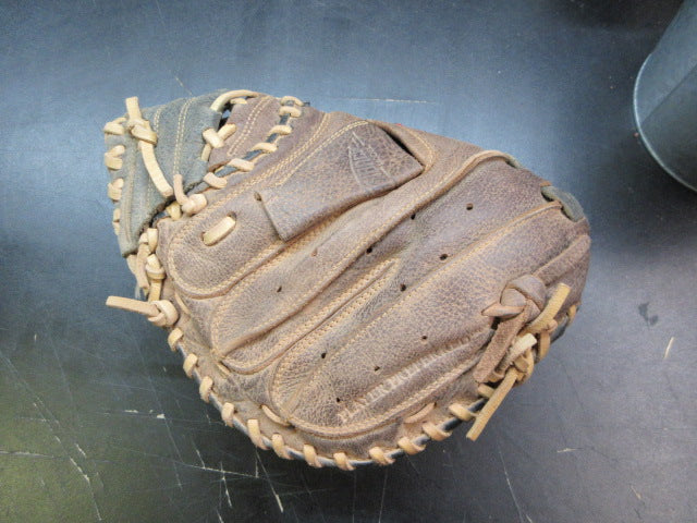 Load image into Gallery viewer, Used Rawlings Player Preferred 11" Catcher's Mitt - RHT
