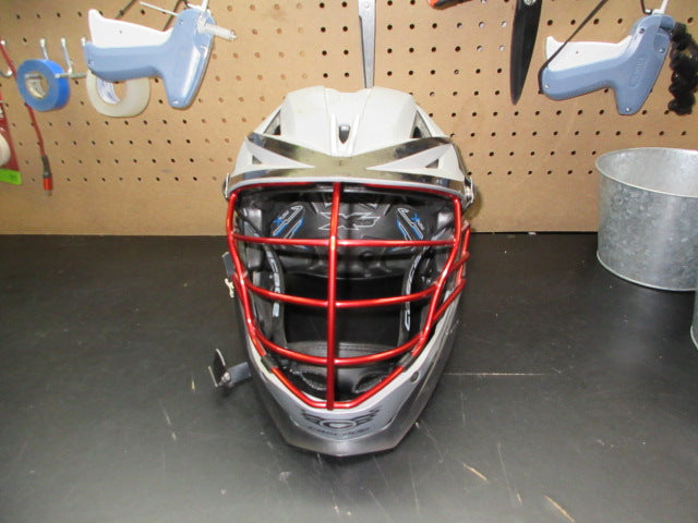 Load image into Gallery viewer, Used Cascade XRS Lacrosse Helmet
