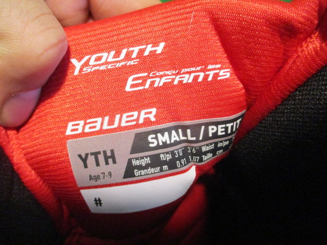 Load image into Gallery viewer, Used Bauer LiL Sport Youth Small Hockey Breezers
