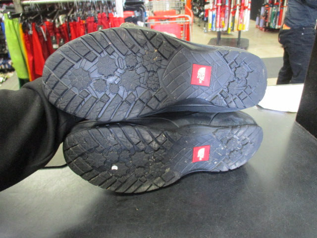 Load image into Gallery viewer, Used The North Face Size 9 Winter Boots
