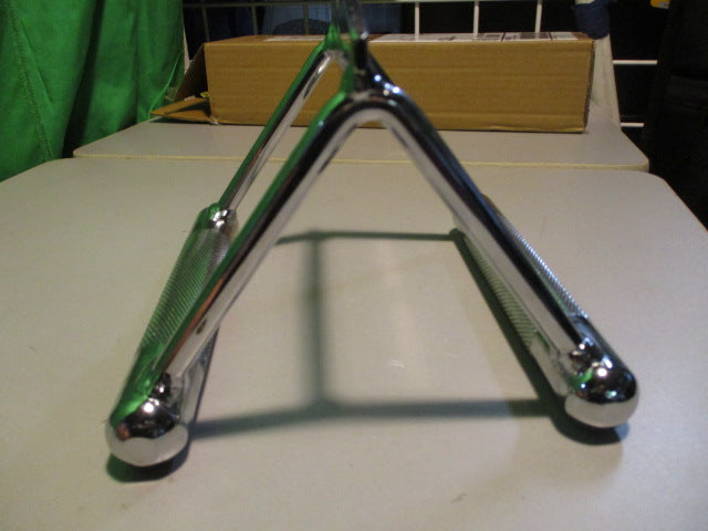 Load image into Gallery viewer, Used Double D-Handle Chinning Triangle LAT Back Row
