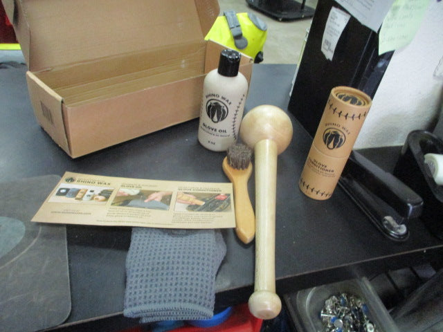 Load image into Gallery viewer, Used Rhino Wax Baseball Glove Ultimate Break In Kit
