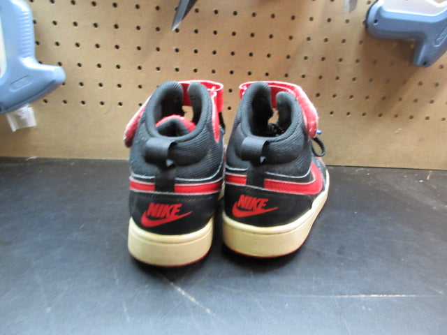 Load image into Gallery viewer, Used Nike Court Borough Mid 2 Basketball Shoes - Size Youth 4.5
