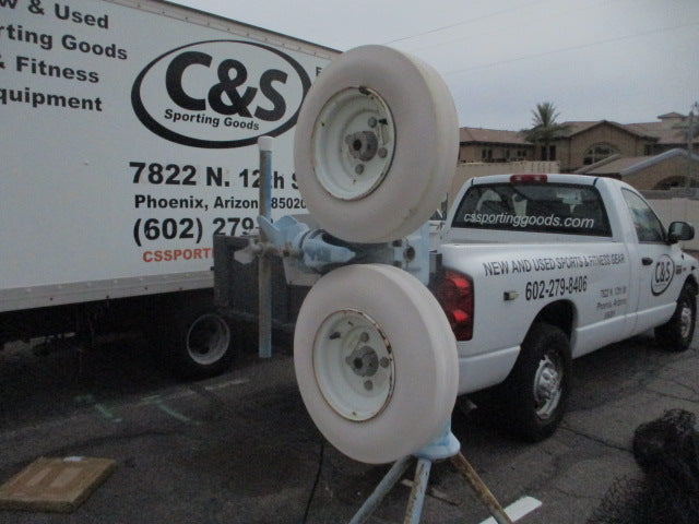 Load image into Gallery viewer, Used Jugs Dual Wheel Pitching Machine
