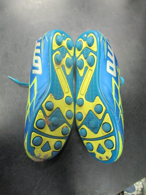 Load image into Gallery viewer, Used Lotto Forza Cleats size 3 heavy use on spikes

