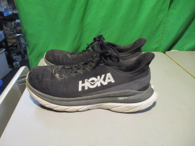 Load image into Gallery viewer, Used Hoka Pro Fly Size 9.5 running Shoes
