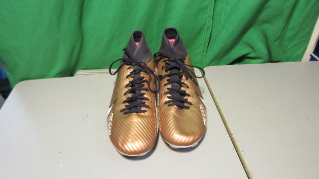 Load image into Gallery viewer, Used Nike Airzoom Mercurial Soccer Cleats - Size 9.5
