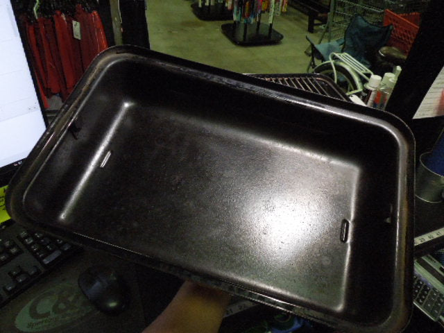 Load image into Gallery viewer, Used Weber Go Anywhere Propane Grill with Closed Lid Locking Mechanism
