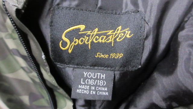 Load image into Gallery viewer, Used Sportcaster Camo Snow Pants Youth Size Large (16/18) - small wear
