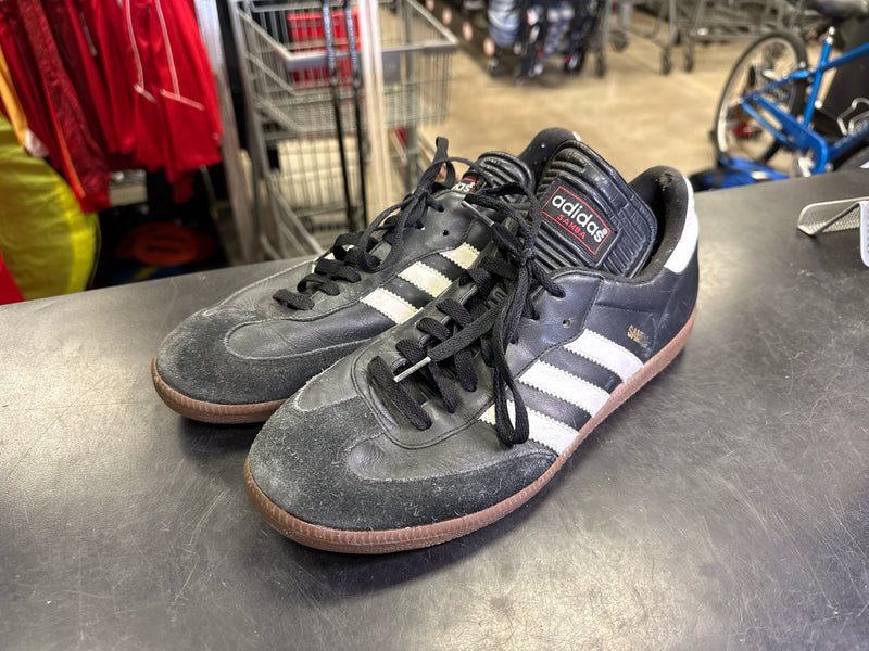 Load image into Gallery viewer, Used Adidas Samba Indoor Soccer Training Shoe Size 9.5
